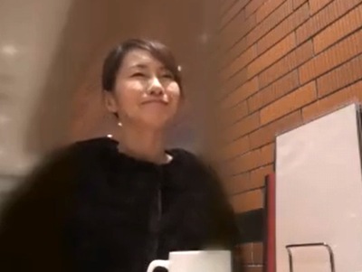 吉〇羊みたいな大人の色気を漂わせる熟女さんをナンパ♡都市の割に性に貪欲な奥様が不倫騎乗位