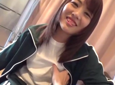 ガチでかわいい♡某野球部女子マネージャーとのリアル個人撮影が流出ｗ