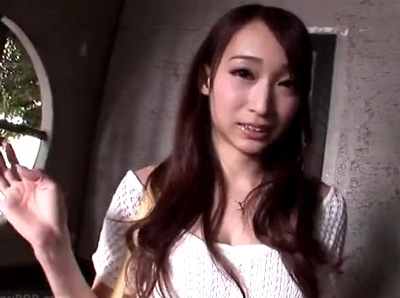 「ぁあ～締めたわかった？♥」蓮実クレアさんが精子たんまり貯めた素人くんに連続中出しされる乱交